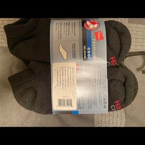 Hanes socks